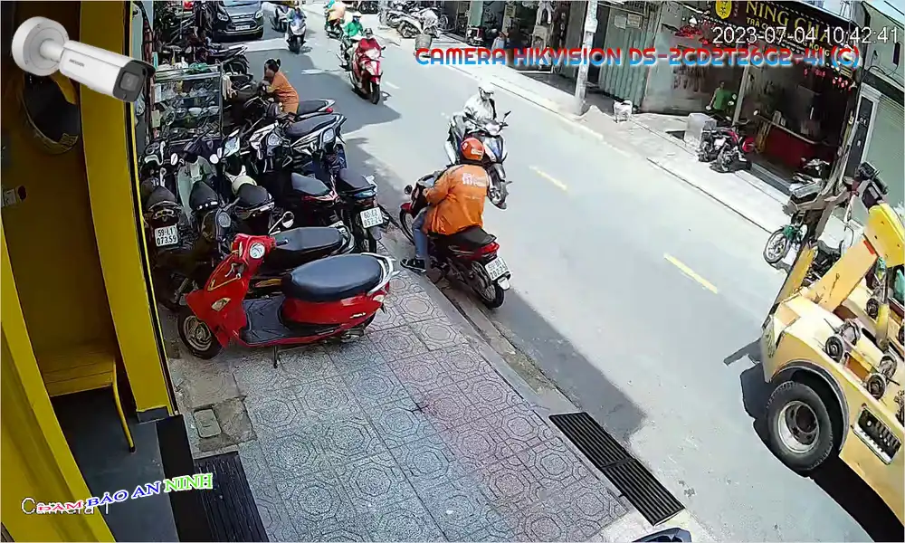 Camera Hikvision DS-2CD2T26G2-4I (C)