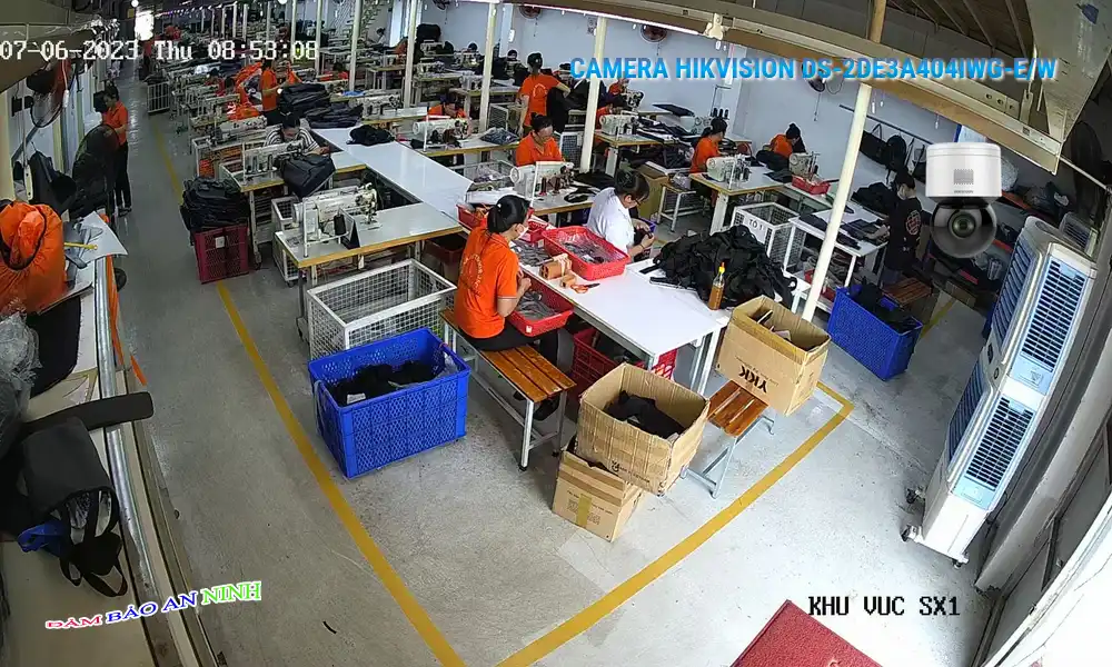 Camera Hikvision DS-2DE3A404IWG-E/W Camera Hikvision DS-2DE3A404IWG-E/W